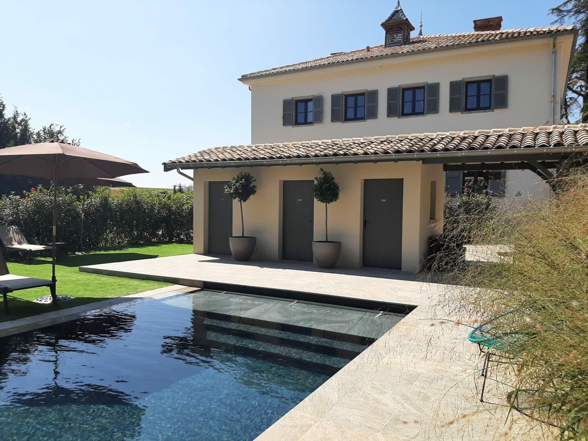 -construction-piscine-beaujolais