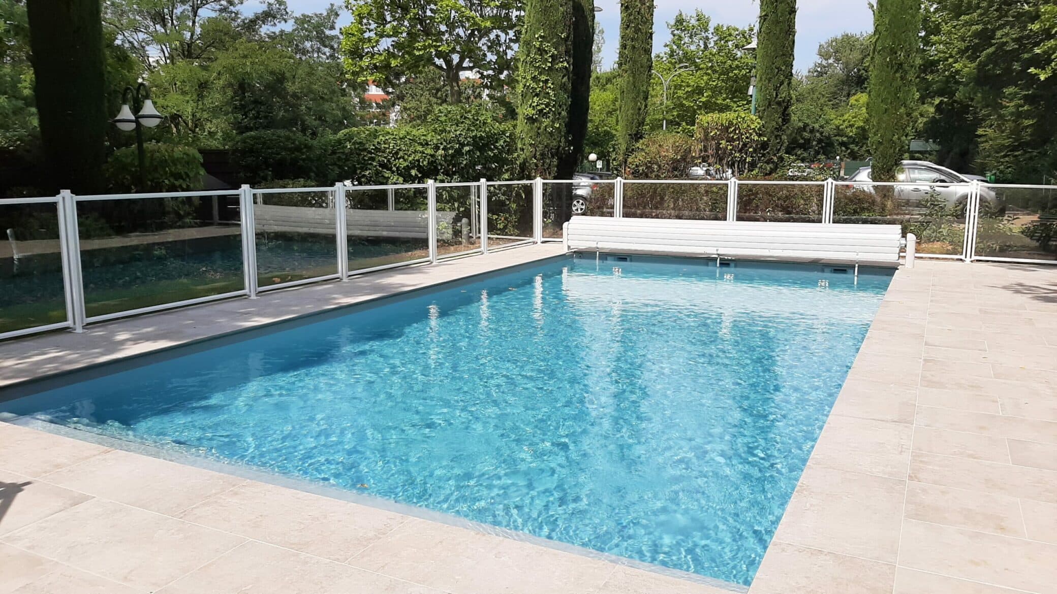 construction piscine traditionnelle Lyon